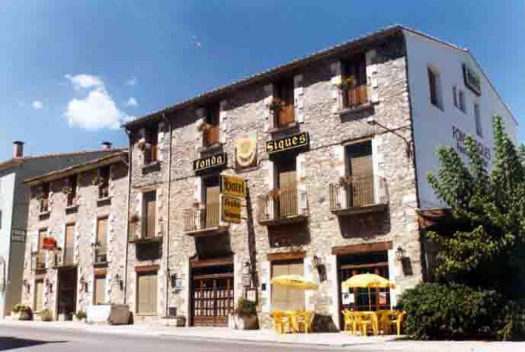Hotel Fonda Siques Besalú Exterior foto